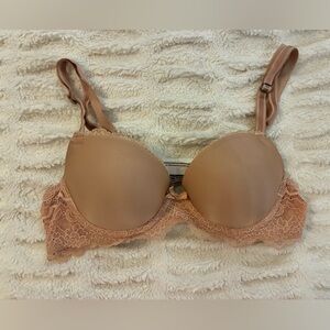 Victoria Secret Elegant Lace Trimmed Tan Bra Size 32B